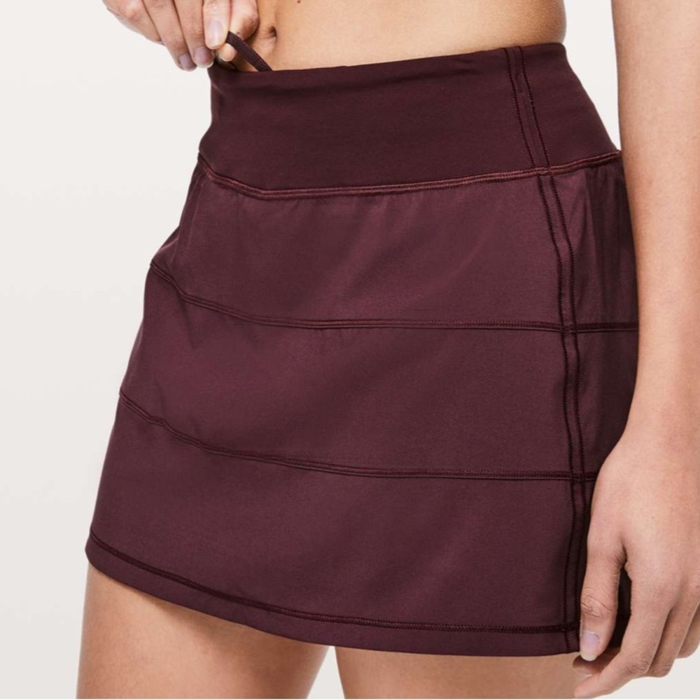 Lululemon Pace Rival Skirt (Tall) *4-way Stretch 15"
Dark Adobe